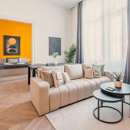 Exclusive Central 3Bedrm Stylish Residence By Prestige Homes Budapest Luaran gambar