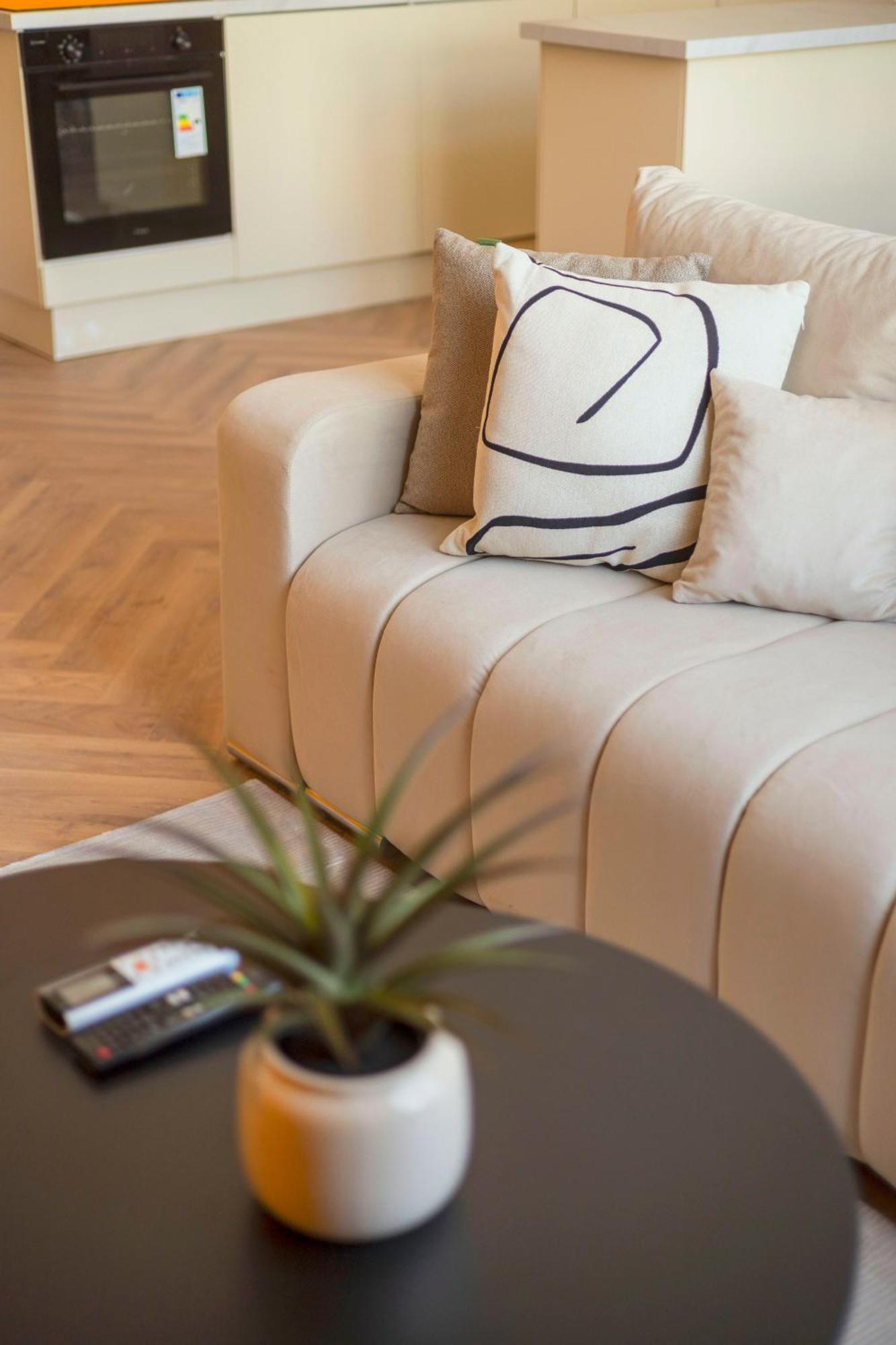 Exclusive Central 3Bedrm Stylish Residence By Prestige Homes Budapest Luaran gambar